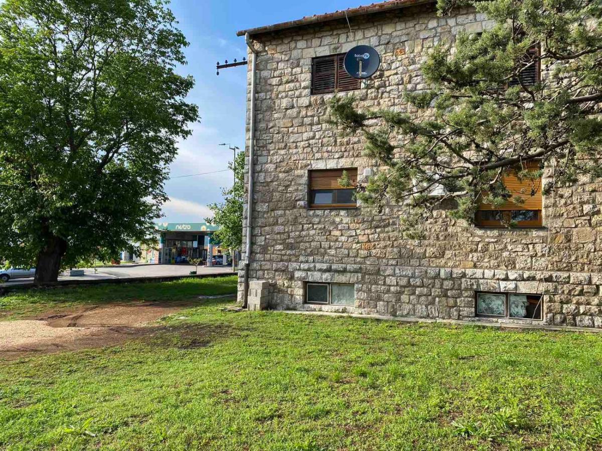 Apartman Jovana Bileća Eksteriør billede